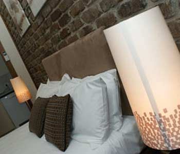 The By Manna Hahndorf
