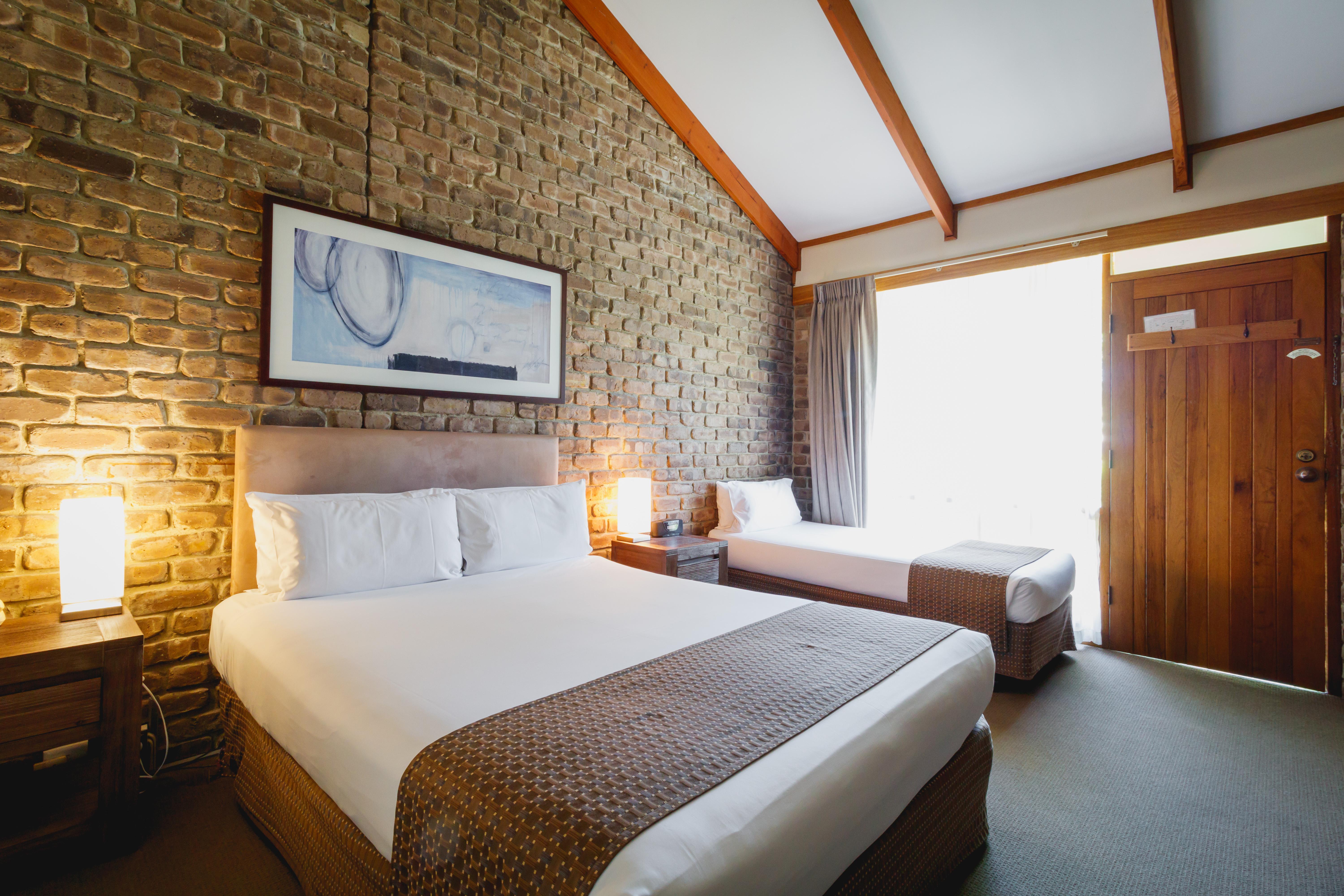 Hotel The By Manna 3*