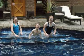 The By Manna Hahndorf