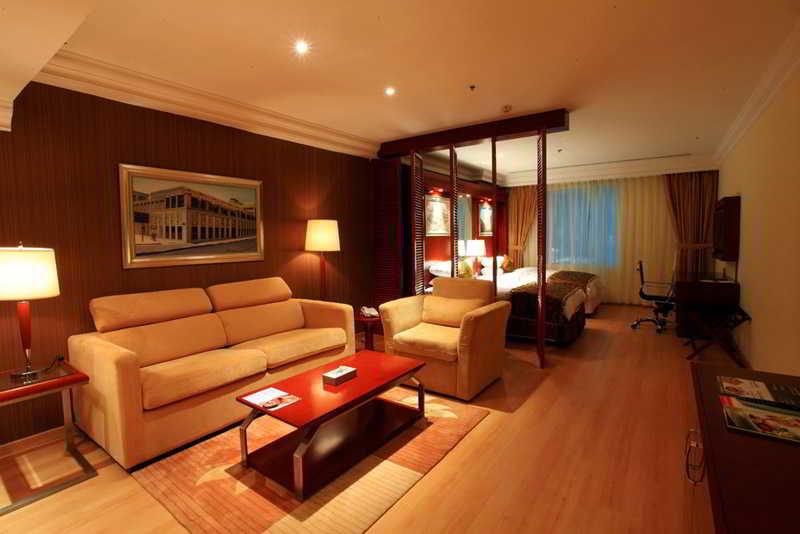The By Manna 3*